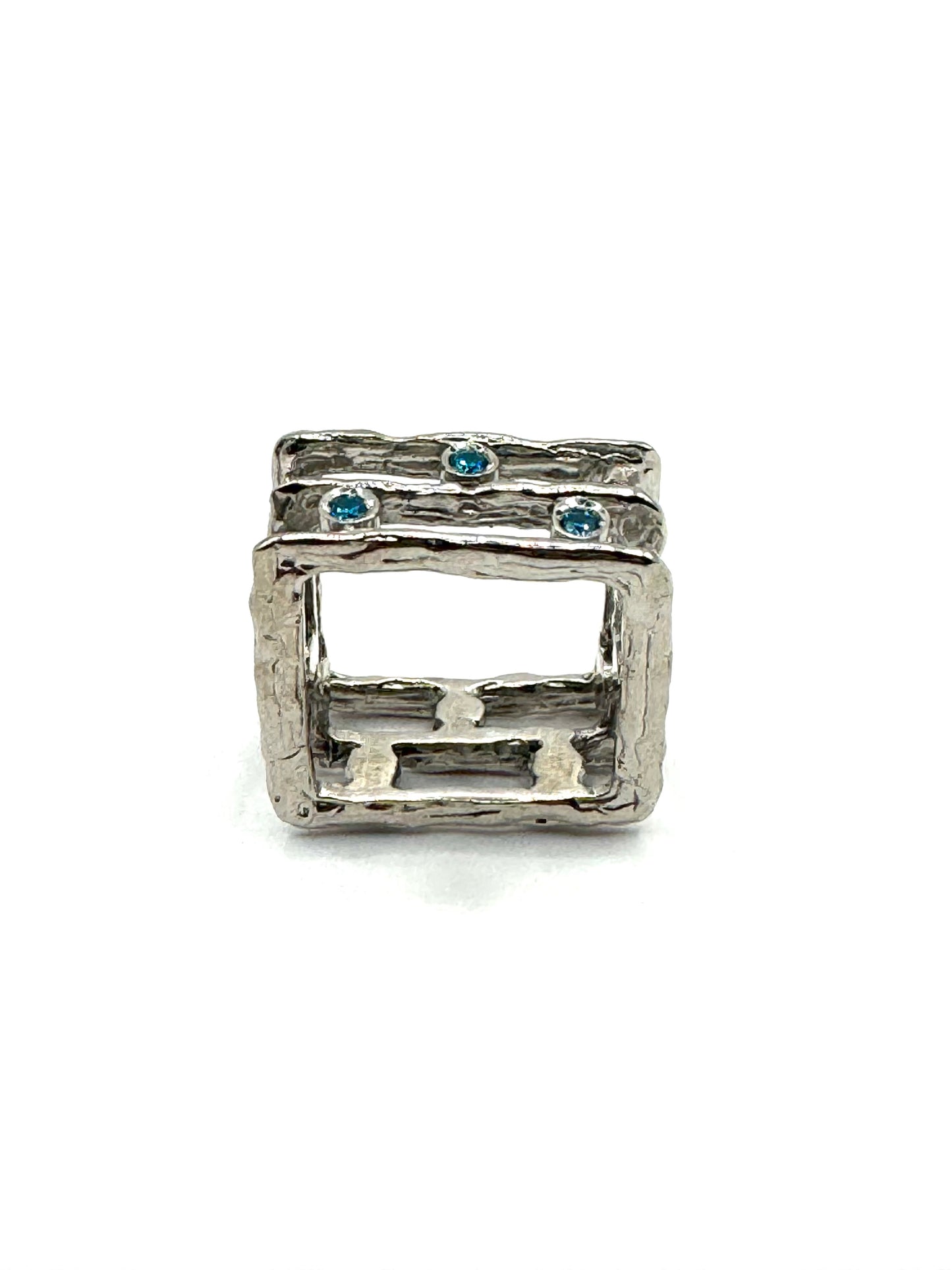 Sterling silver ring K02-28