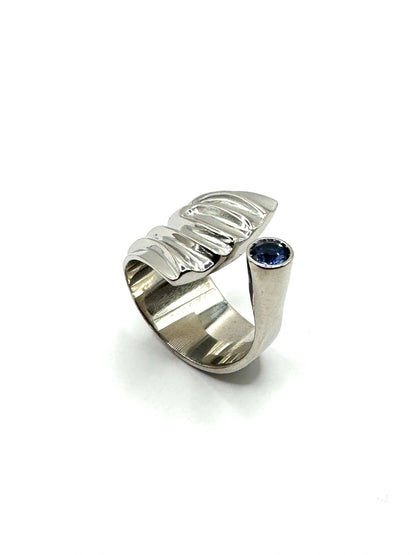 Sterling silver ring K44-27